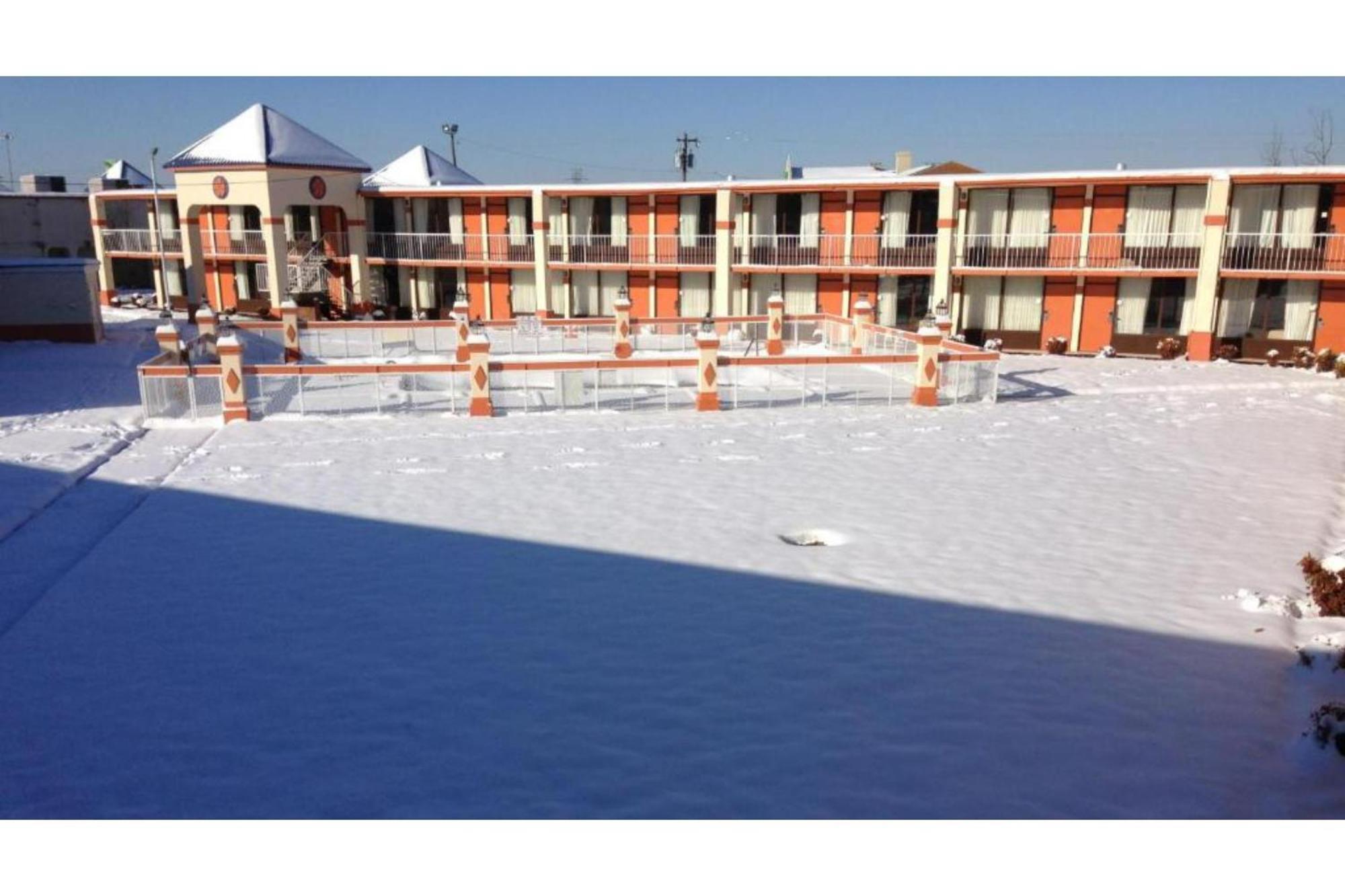 Oyo Hotel Greensboro East I 40 Exterior foto