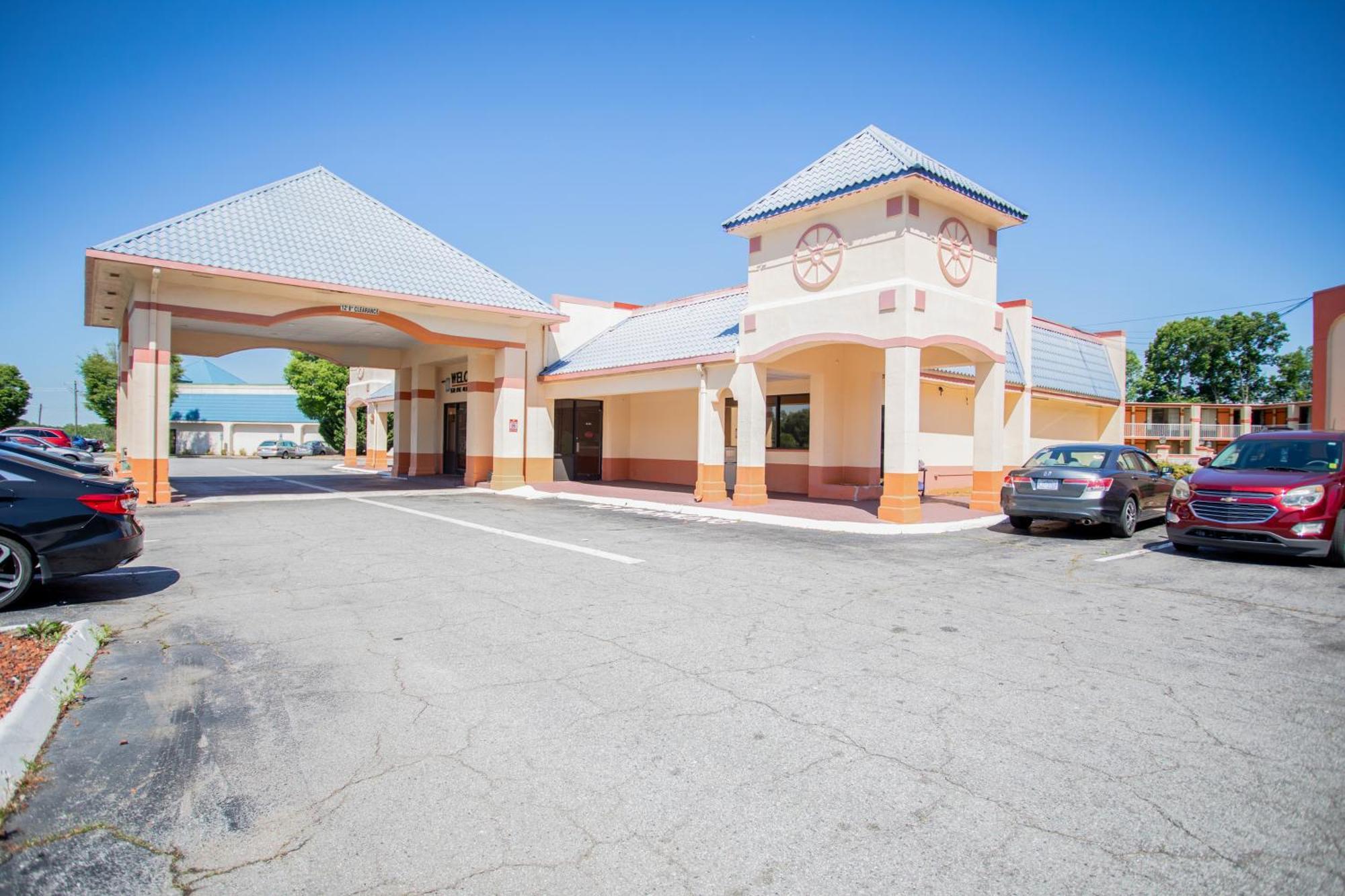 Oyo Hotel Greensboro East I 40 Exterior foto
